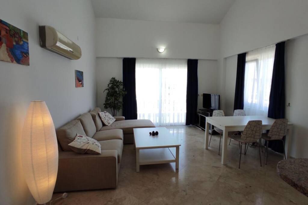 Apartment Sunny Duplex In King Selene *