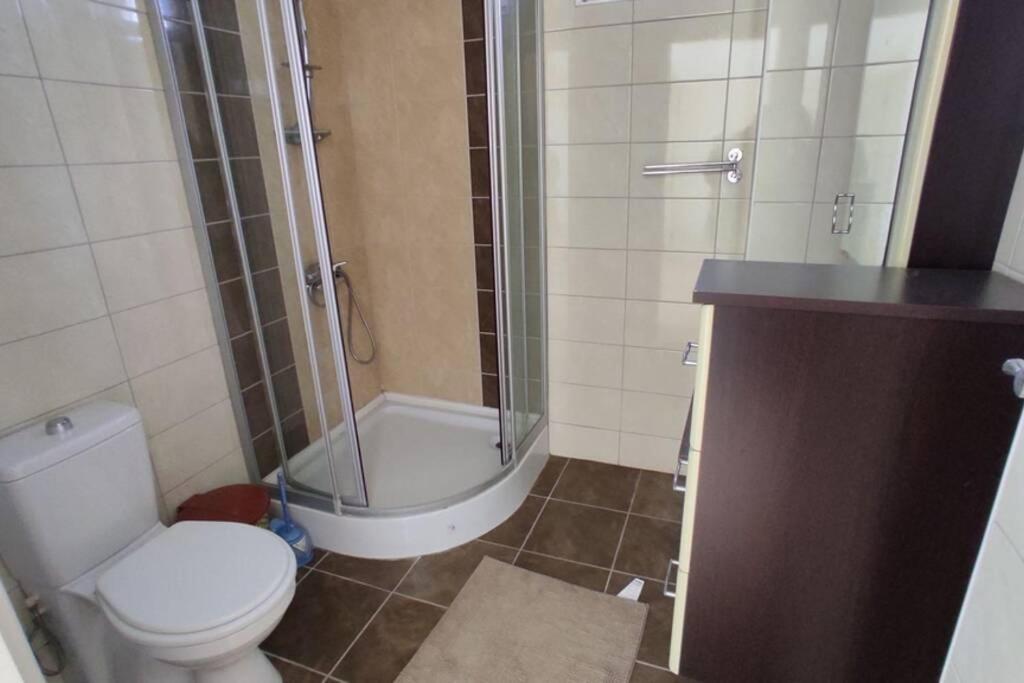 Sunny Duplex In King Selene *